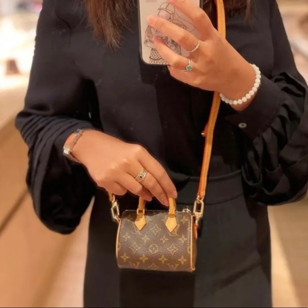 Louis Vuitton Monogram Trio Mini Icons - Picture 15 of 16